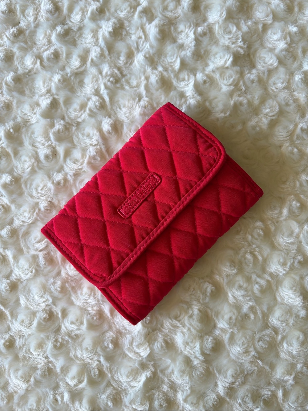 New Vera Bradley Vibrant Red Quilted Compact Wallet Tri-Fold